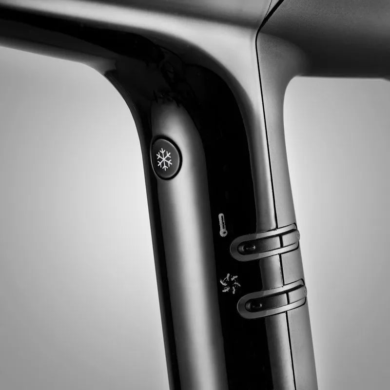 Uscător De Păr Profesional BabylissPro Falco Black Silver 2000W, Viteză aer 244km/h, Zgomot 70dB