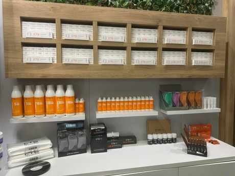 Un raft cu produse de la eternal.ro