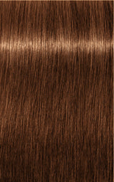 Nuanță de păr castaniu cald cu reflexii aurii și aspect mătăsos, perfectă pentru un look luminos și natural