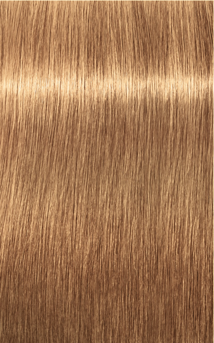 Șuviță de păr drept, în nuanța blond deschis cu reflexe calde aurii și luciu natural