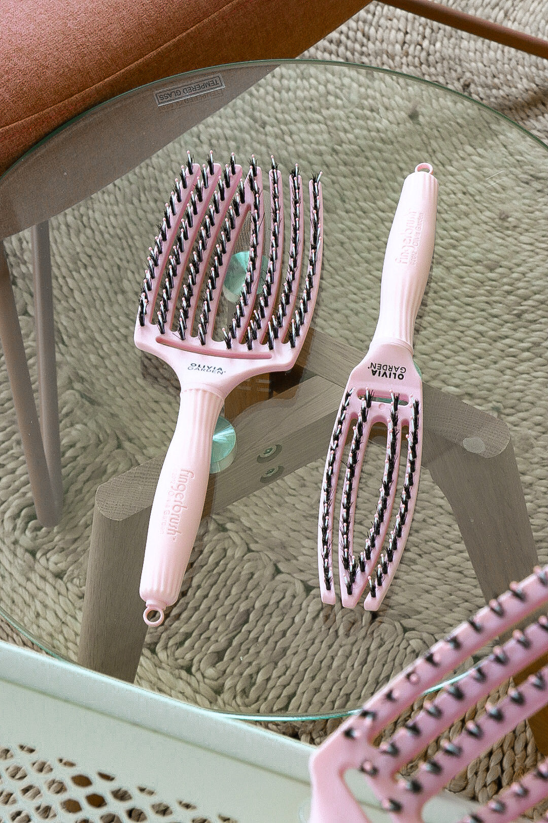 Olivia Garden Fingerbrush Care Iconic Boar & Nylon – Roz pastel S – Pieptene profesional pentru descâlcire fără durere și păr strălucitor