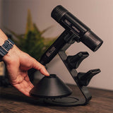 Wahl Stand Suport Profesional pentru Uscătorul de Păr Vanquish – Stabilitate, Organizare și Design Premium în Salonul Tău